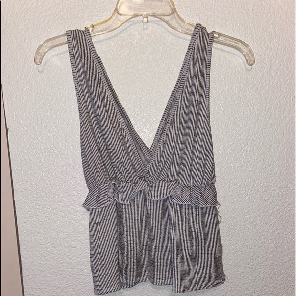 Caution To The Wind Blouse - Picture 2 of 3